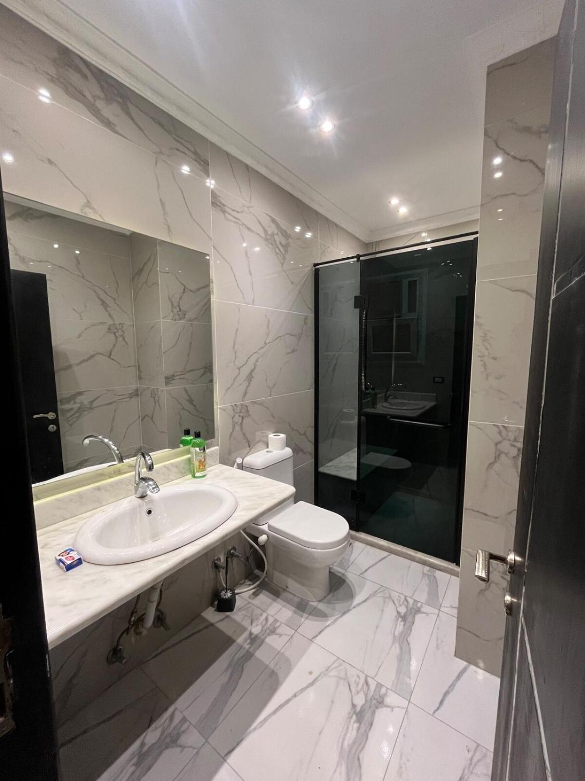 And Nile View Garden Area Apartment Cairo