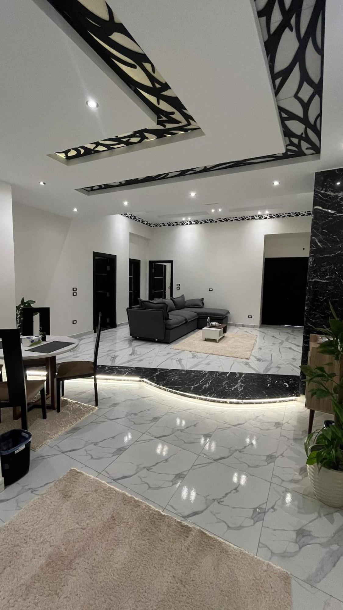 And Nile View Garden Area Apartment *